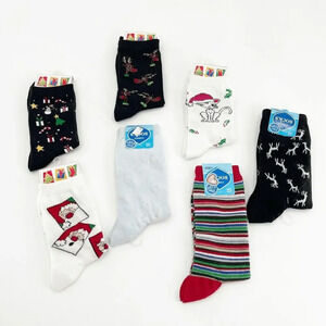 NWT Old Navy Bundle of 7 Christmas Crew Socks Women's One Size Multicolor